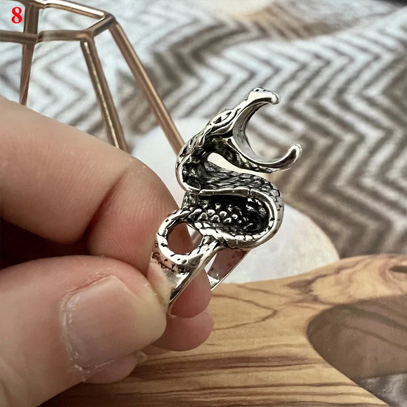 Cigarette Holder Dragon Ring Rack Metal Smoker Finger Clip Hand Rack Tobacco Cigarettes Smoking Weed Accessories Gadget Men Gift